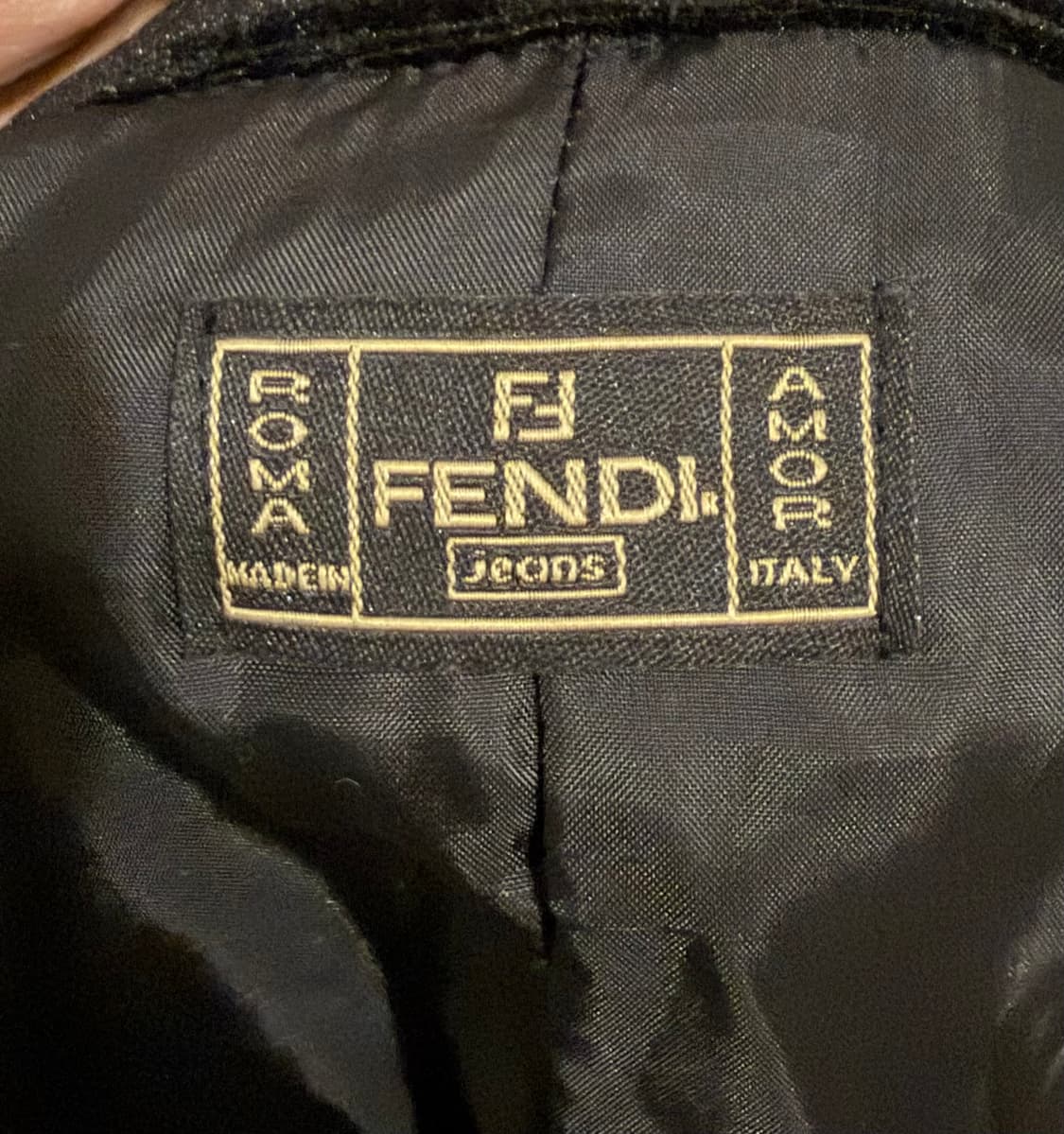 펜디 주카 모노그램 로고 자켓 상품이미지5