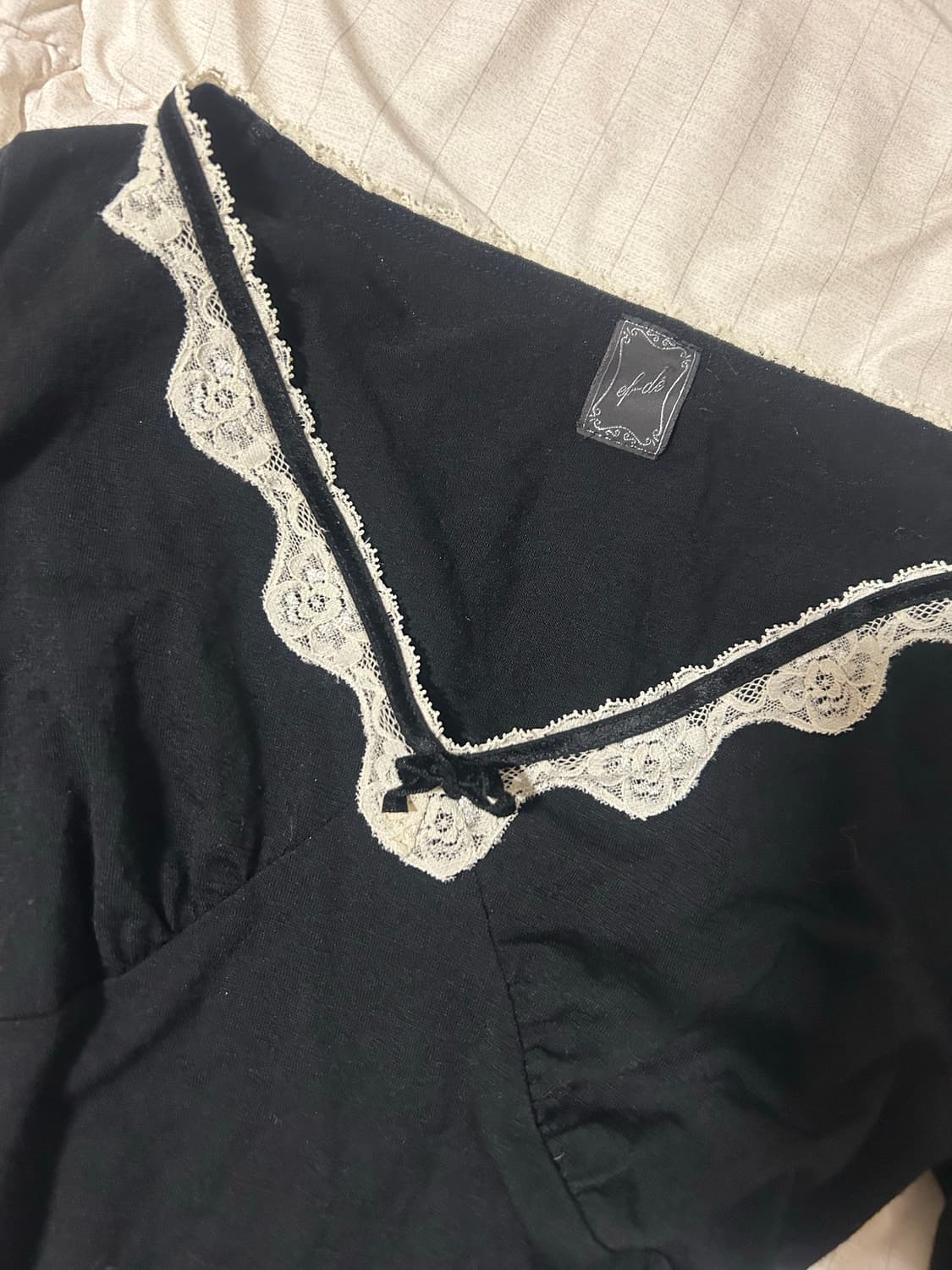 일빈 레이스 티셔츠 상품이미지4