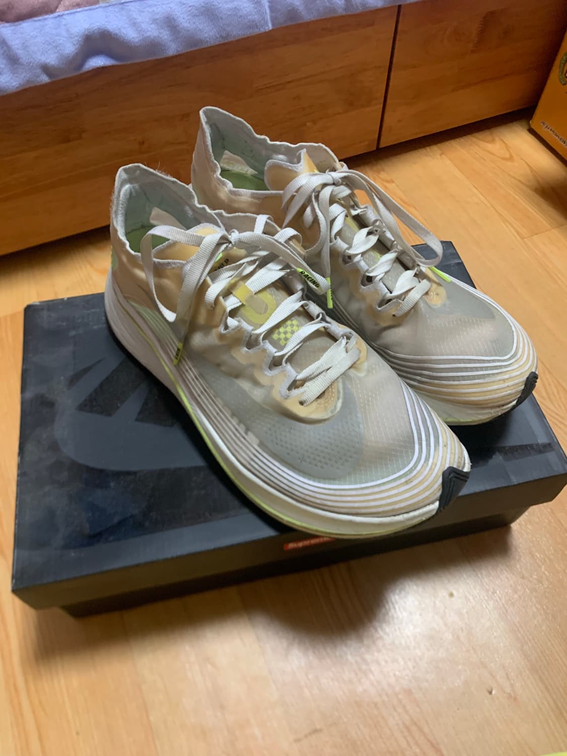 나이키 줌플라이 sp 볼트 형광 상품이미지5