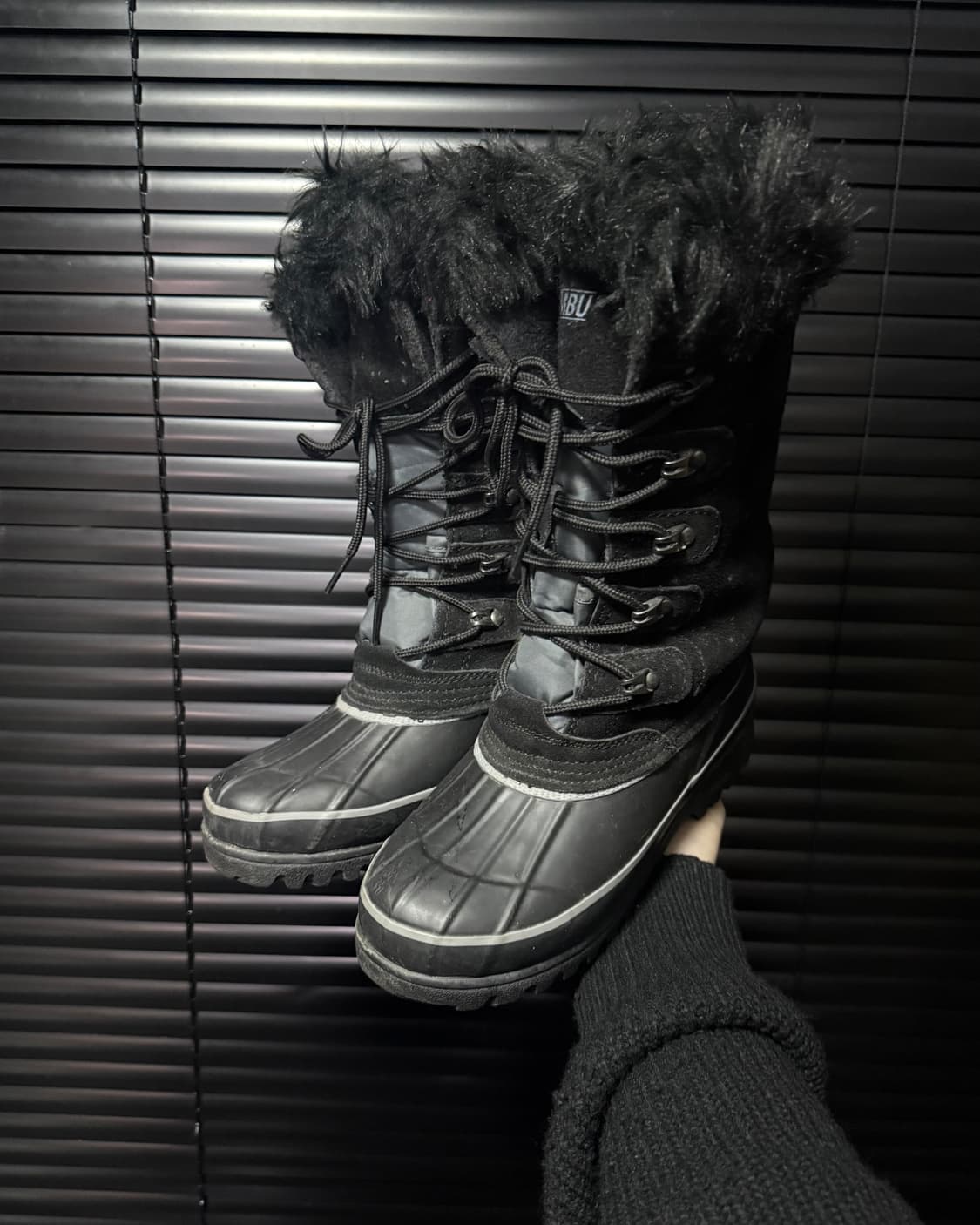 콤부 스노우 털 부츠 방한화 여성 225 벨벳 스웨이드 퀄팅 노르딕 겨울 상품이미지1