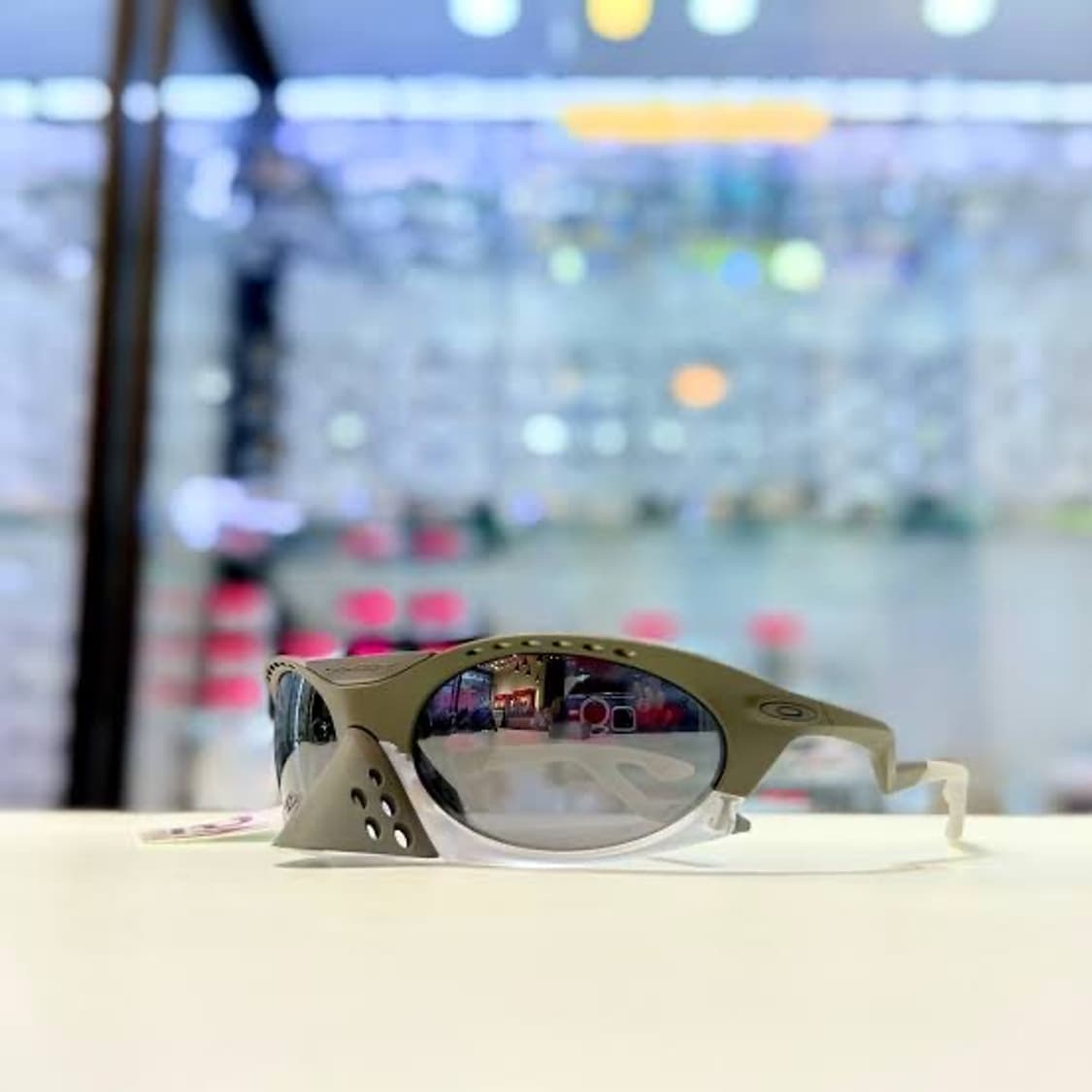 새제품) 오클리 플란타리스 모스 그린 상품이미지7