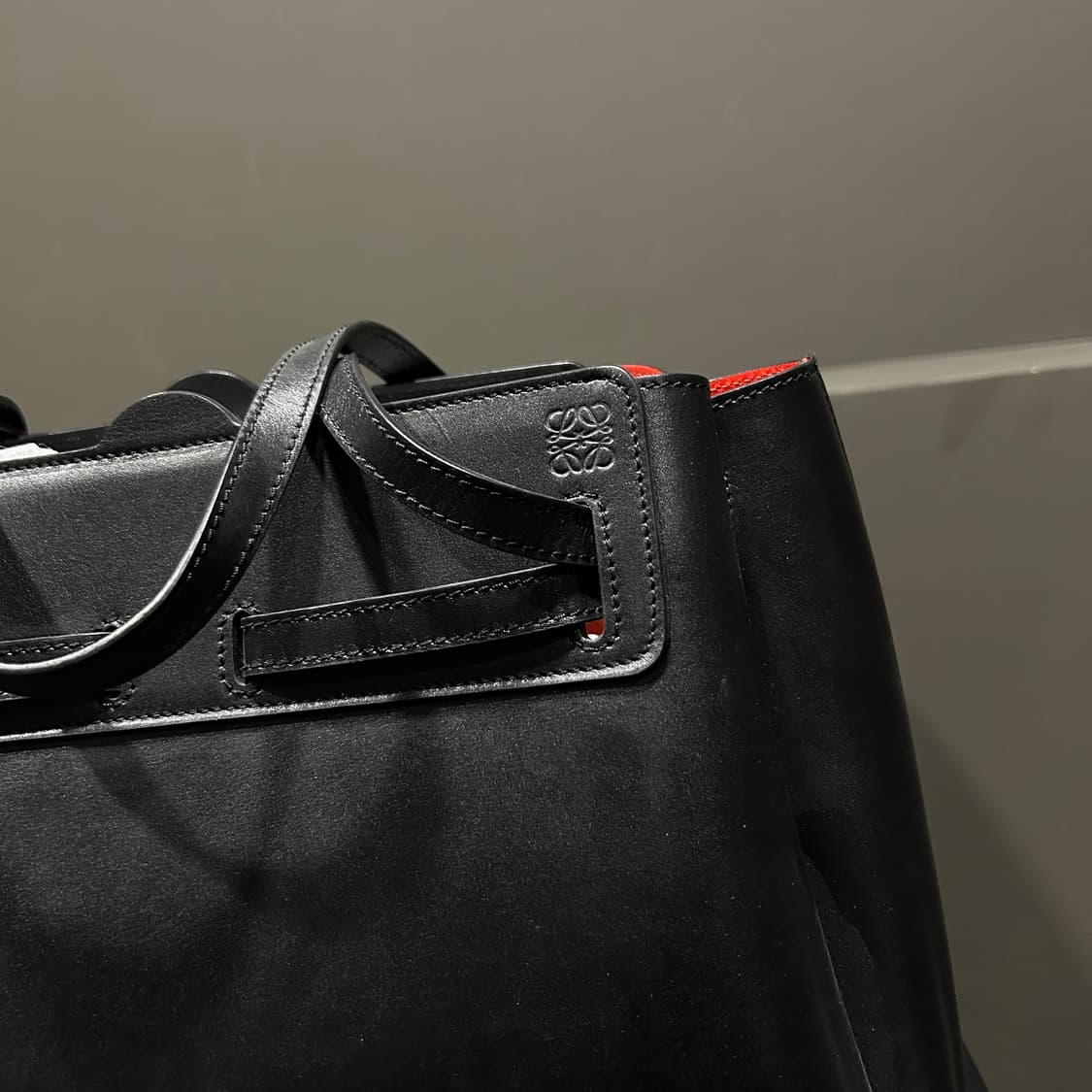 로에베 라조 토트백 상품이미지8