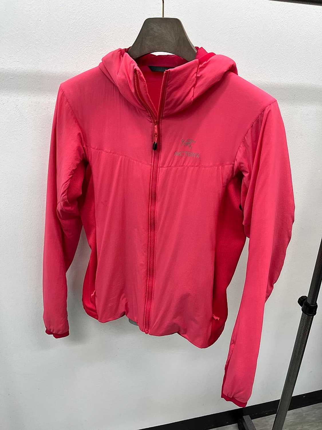 여) 아크테릭스 아톰 LT 패딩자켓  상품이미지1