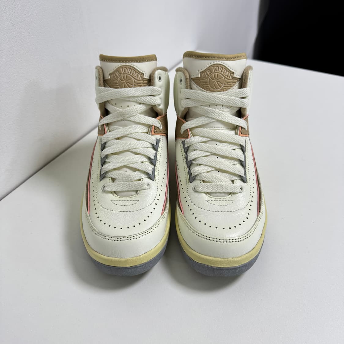 (W) 조던 2 레트로 선셋 헤이즈 상품이미지1