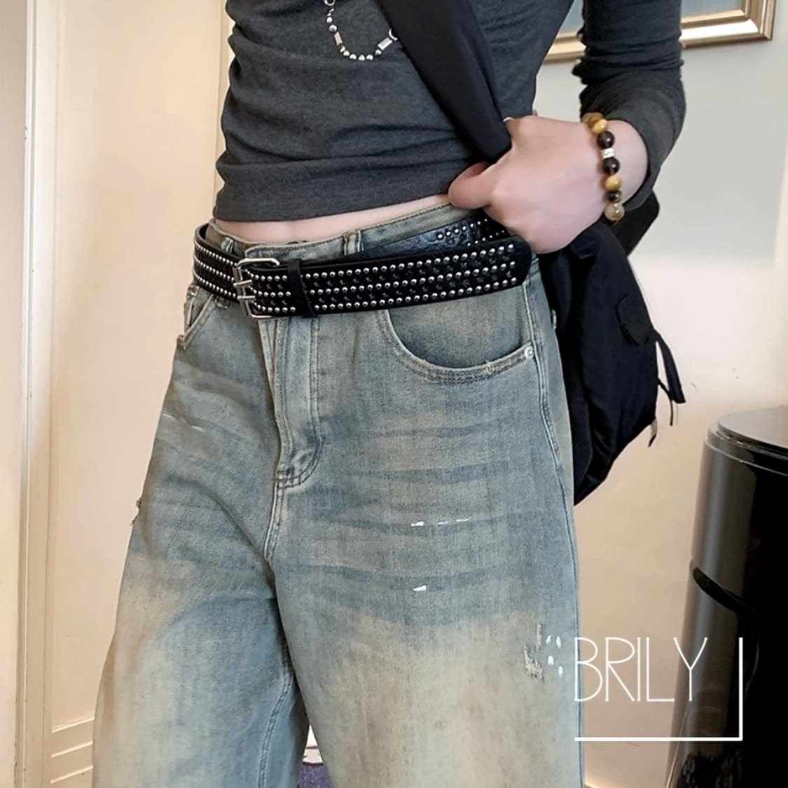 [Unisex] BELL 멀티 스터드 별 펀칭 가죽 벨트 블랙 상품이미지8