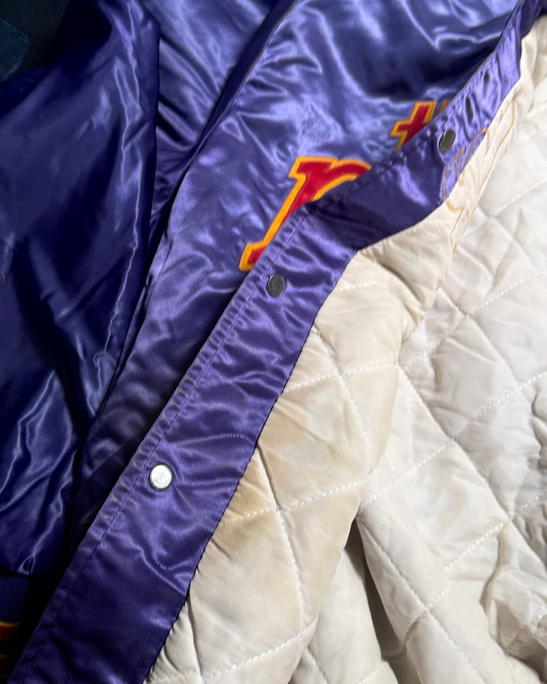 80‘s 빈티지 백 스탑 자수 새틴 자켓 105-107 상품이미지5