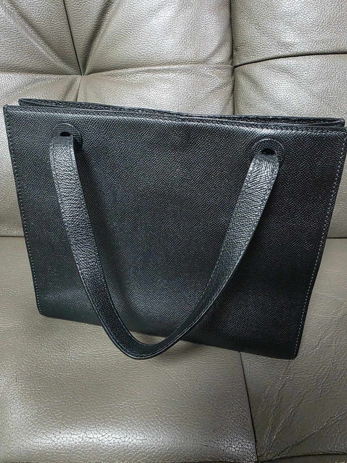 정품 샤넬 미듐 가죽 토트백 컨디션 good 상품이미지8