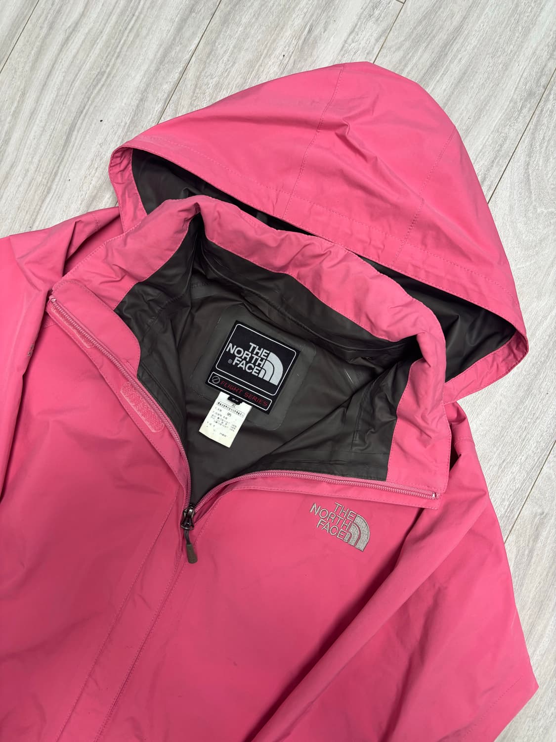 노스페이스 핑크 바람막이 고어텍스 상품이미지2