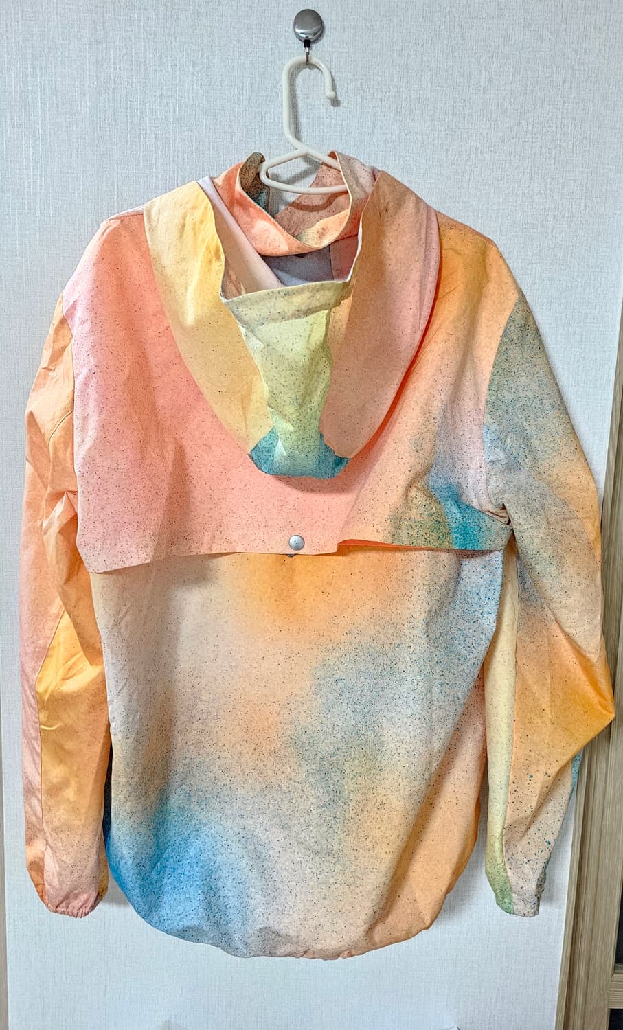 더 뮤지엄 비지터 바람막이 M사이즈 상품이미지4