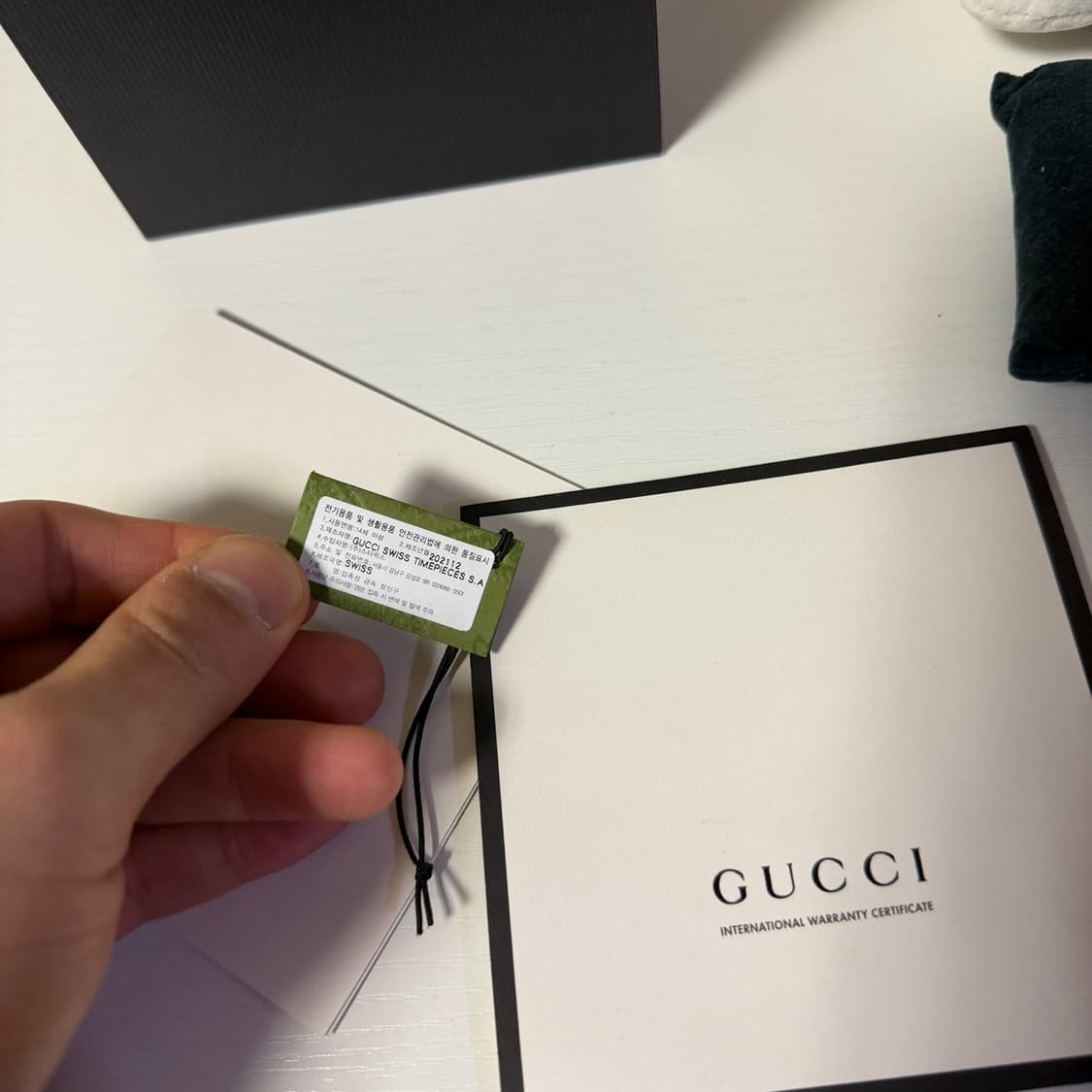 (W) 구찌 G-타임리스 쿼츠 38mm 스틸 블랙 기요세 상품이미지5