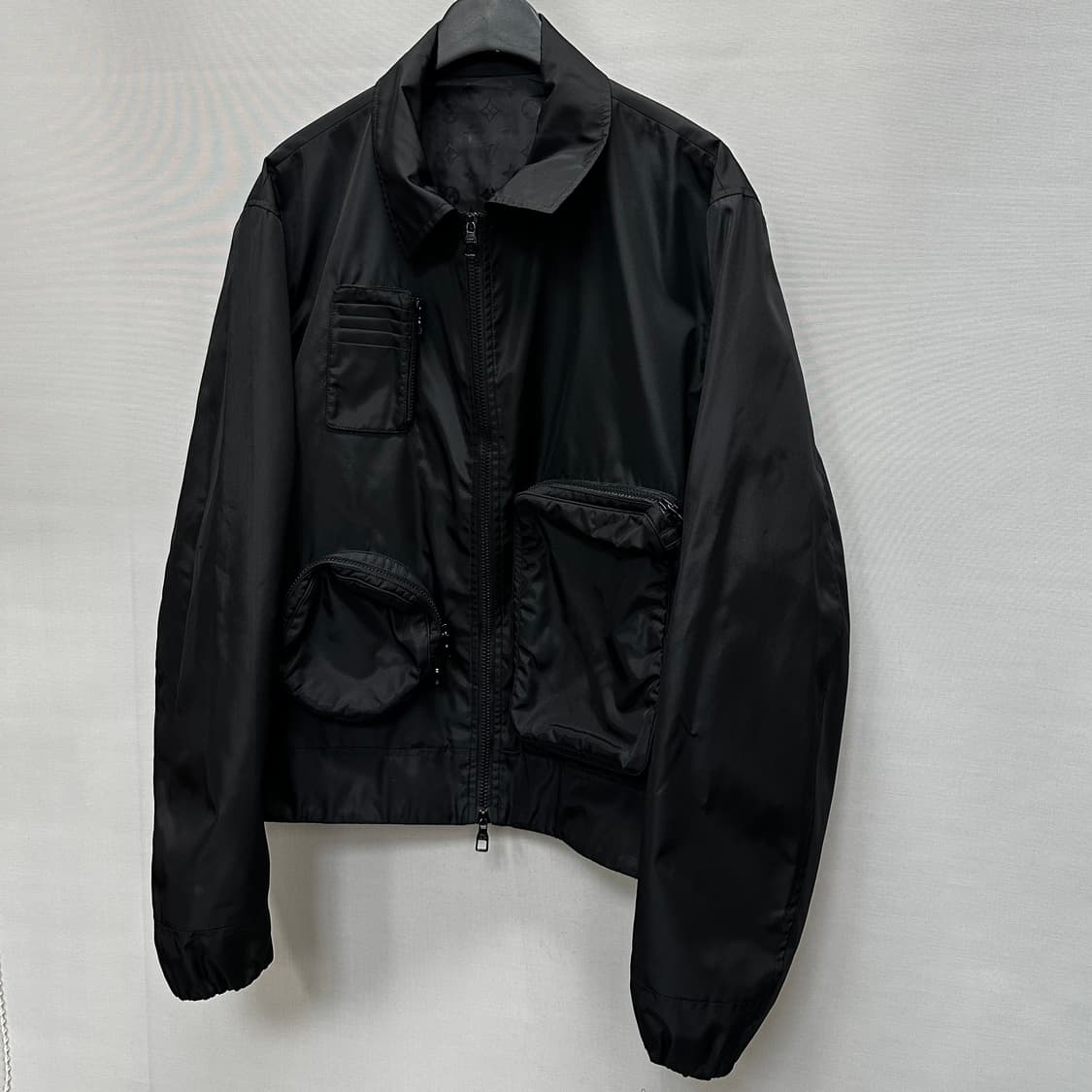 루이비통 모노그램 유틸리티 자켓 (105)  상품이미지3