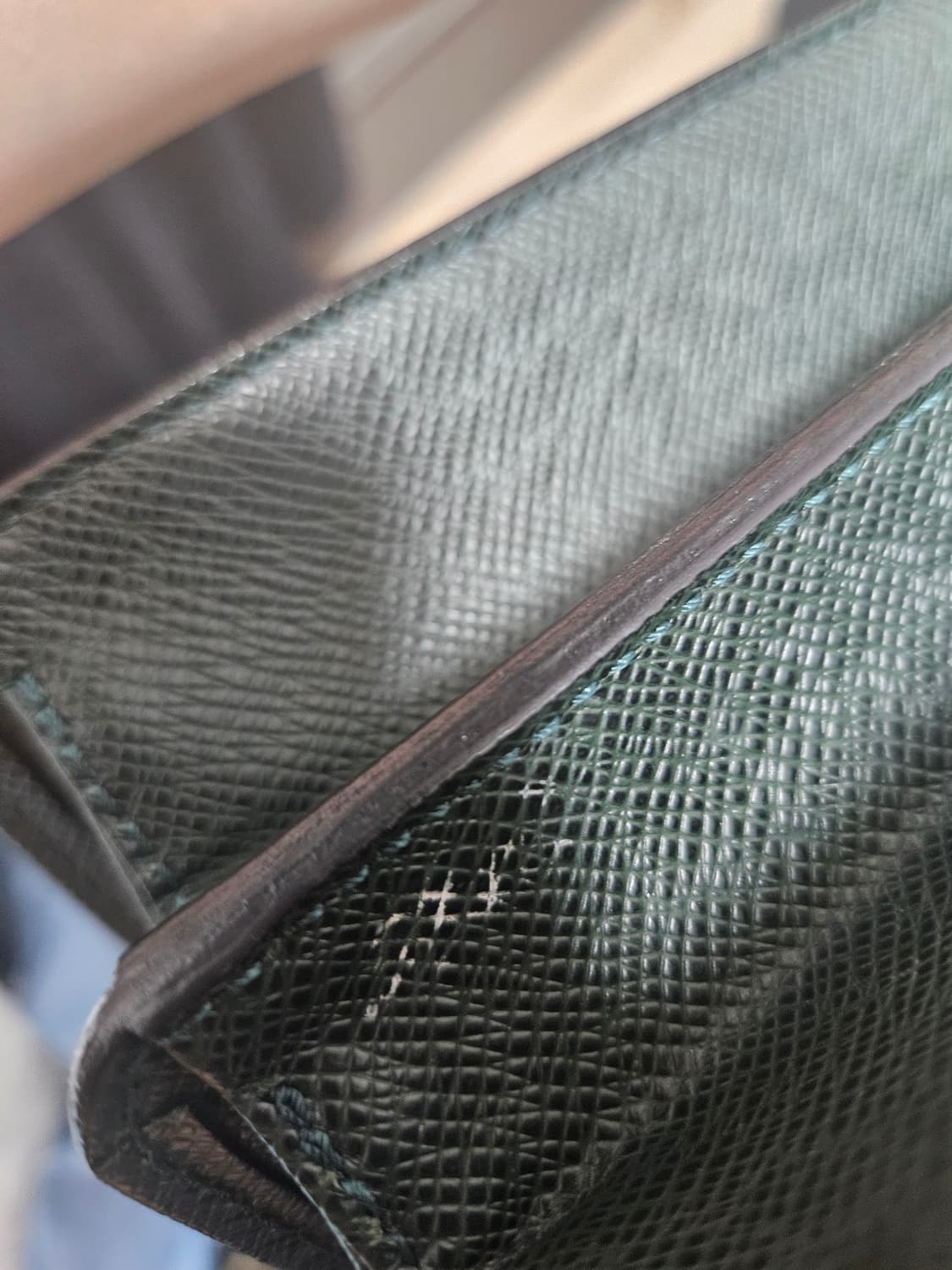 루이비통 타이가 모스코바 서류가방 상품이미지4