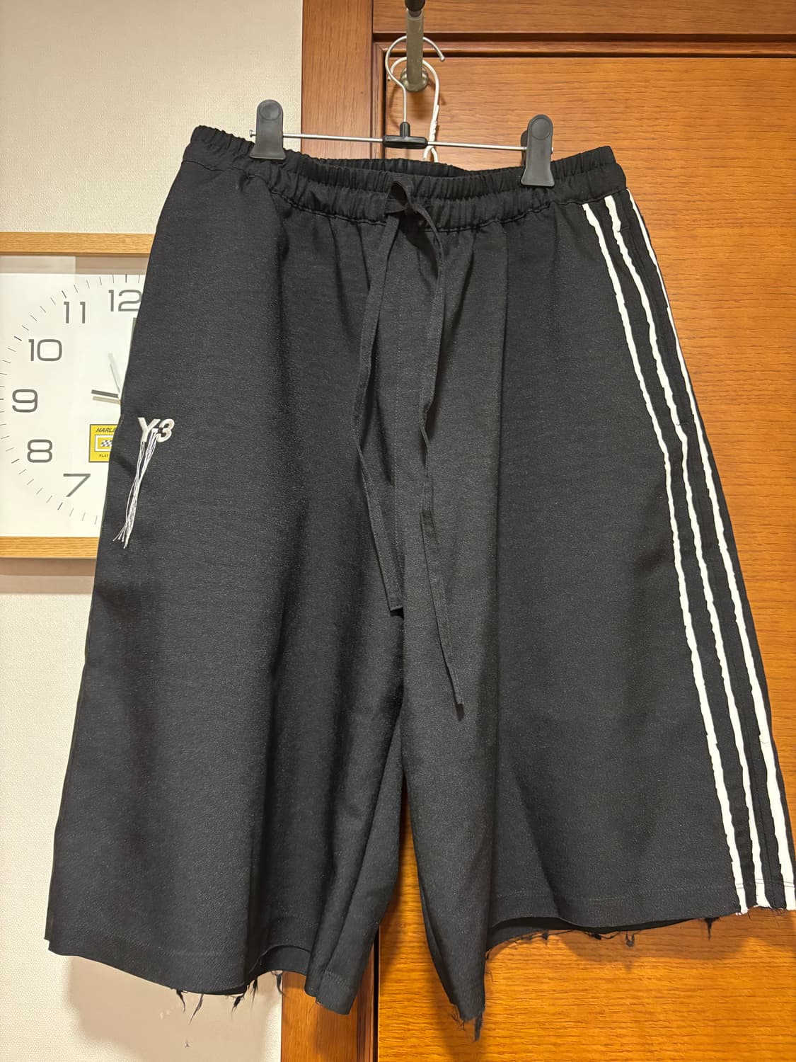 Y-3 3스트라이프 반바지 M사이즈 상품이미지1