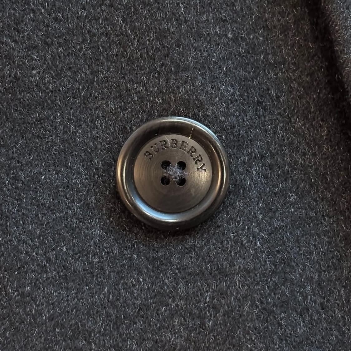 버버리 100% cashmere 챠콜 맥 코트 상품이미지5