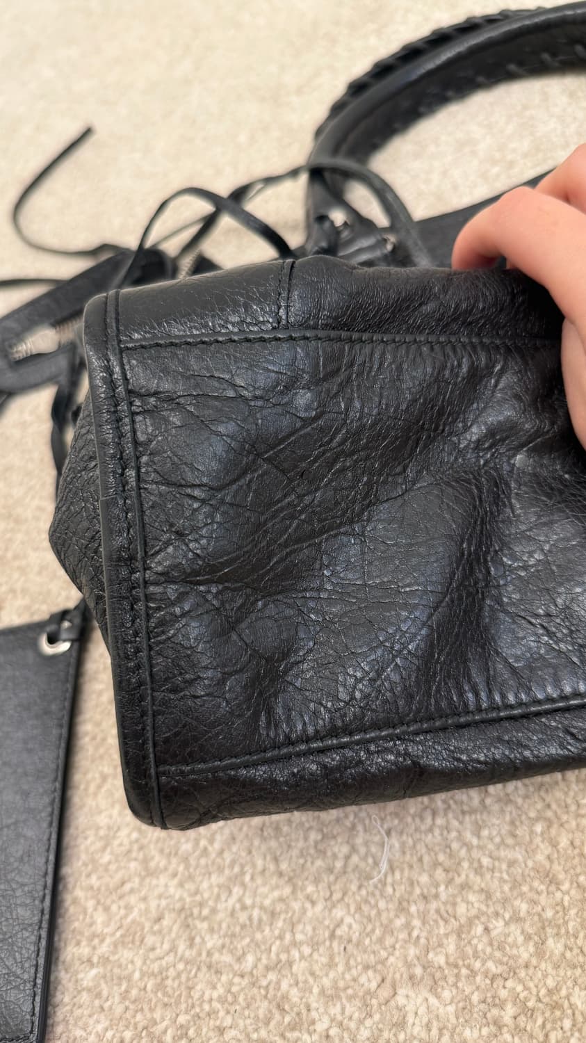 발렌시아가 시티 모터백 미디움 블랙 은장 상품이미지10