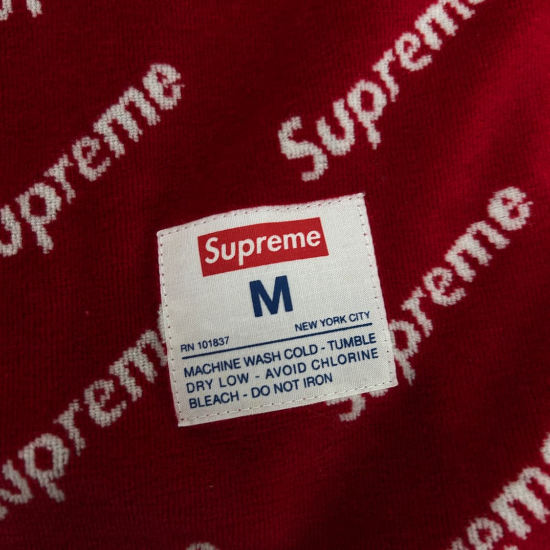 슈프림 벨벳 로고 올오버 크루넥 레드 M 상품이미지3