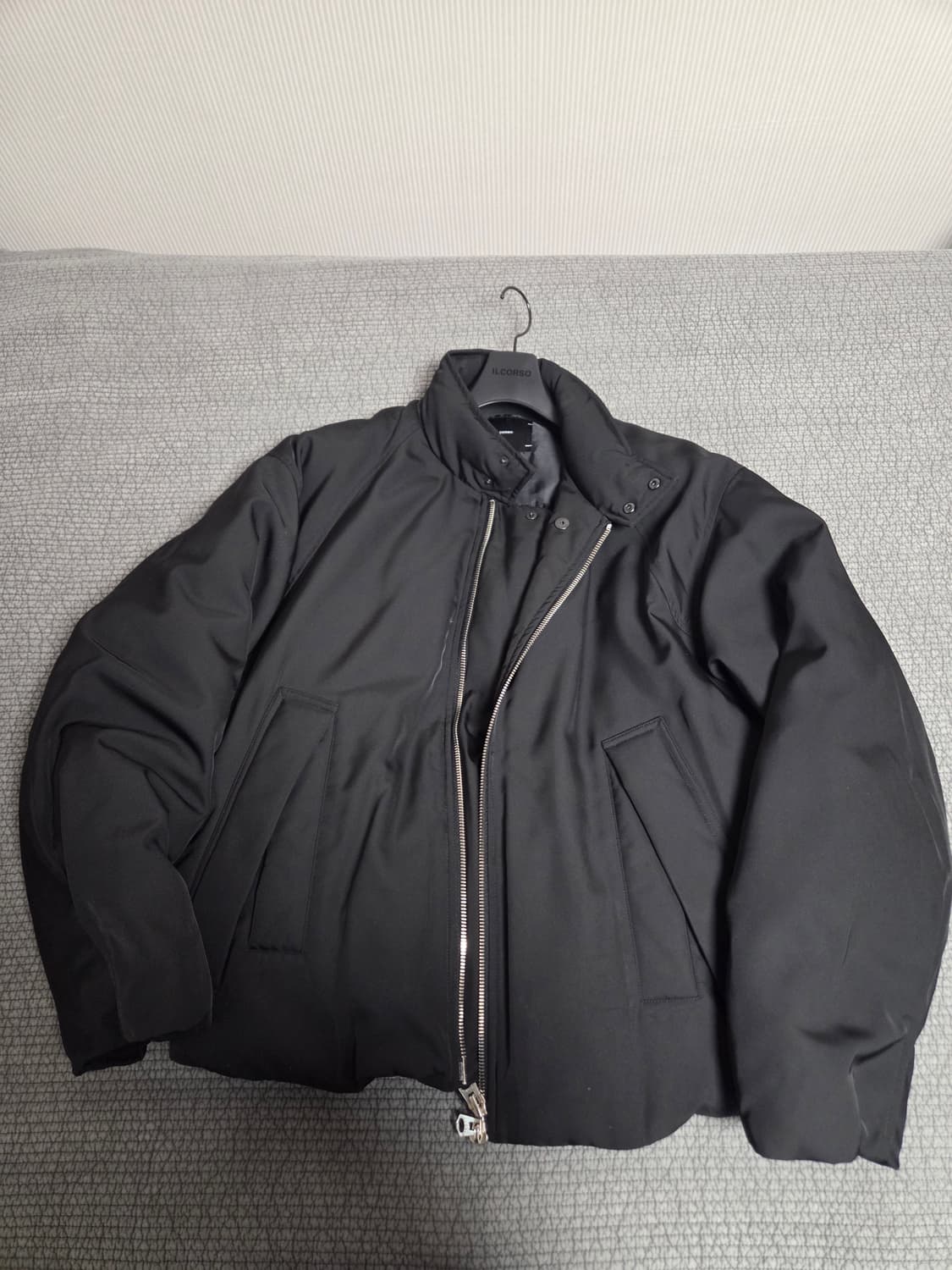 일꼬르소 ILCORSO 미니멀 크롭 구스다운 점퍼 블랙 M 100 상품이미지1