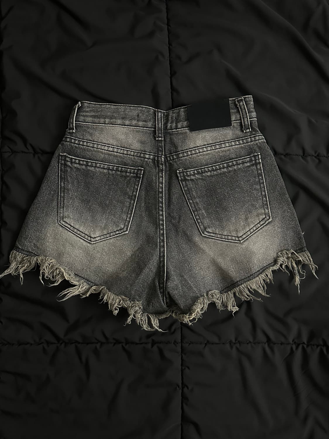 보헤미안서울 데미지 워싱 숏팬츠 상품이미지2