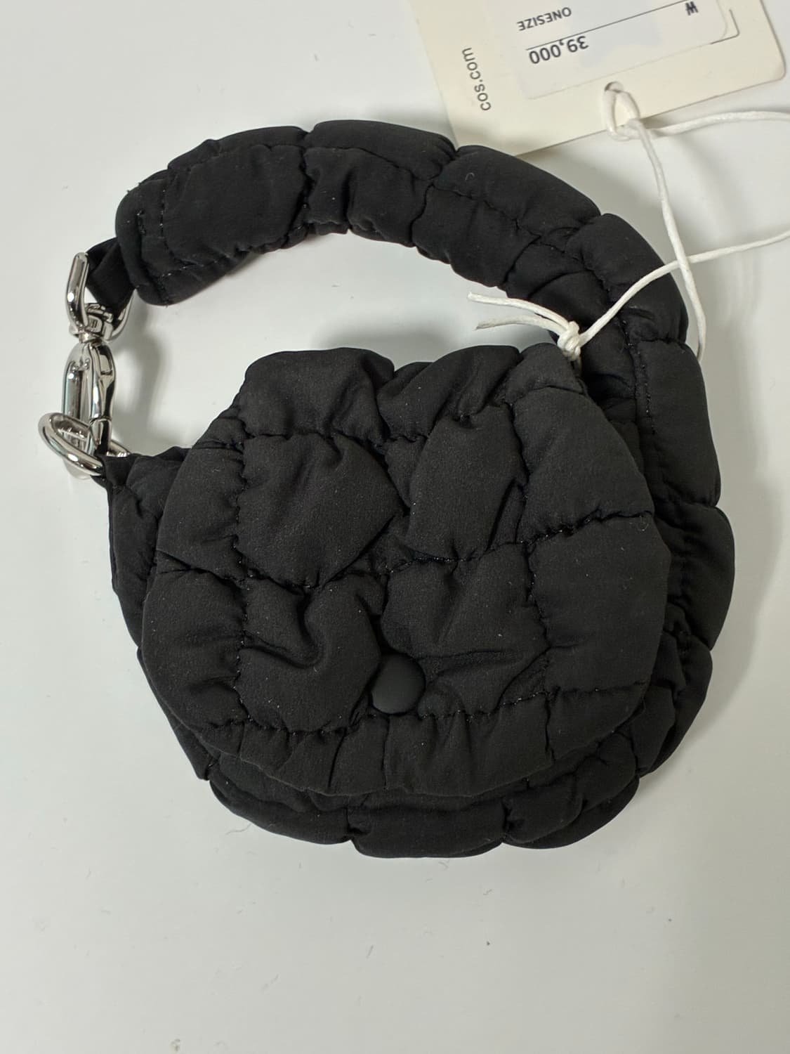 코스 퀄티드 나노백 키링 상품이미지2