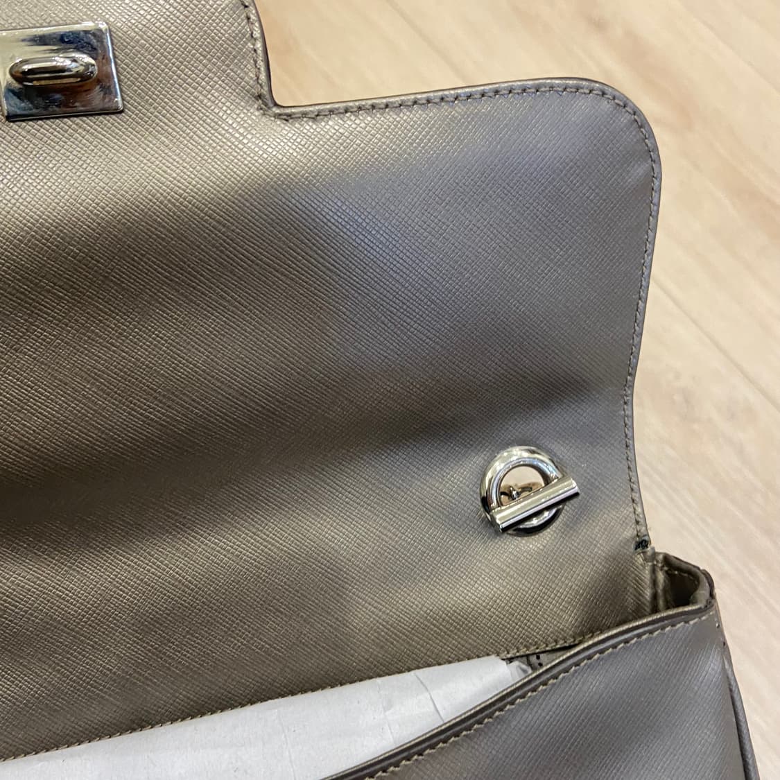 페라가모 숄더백 상품이미지7