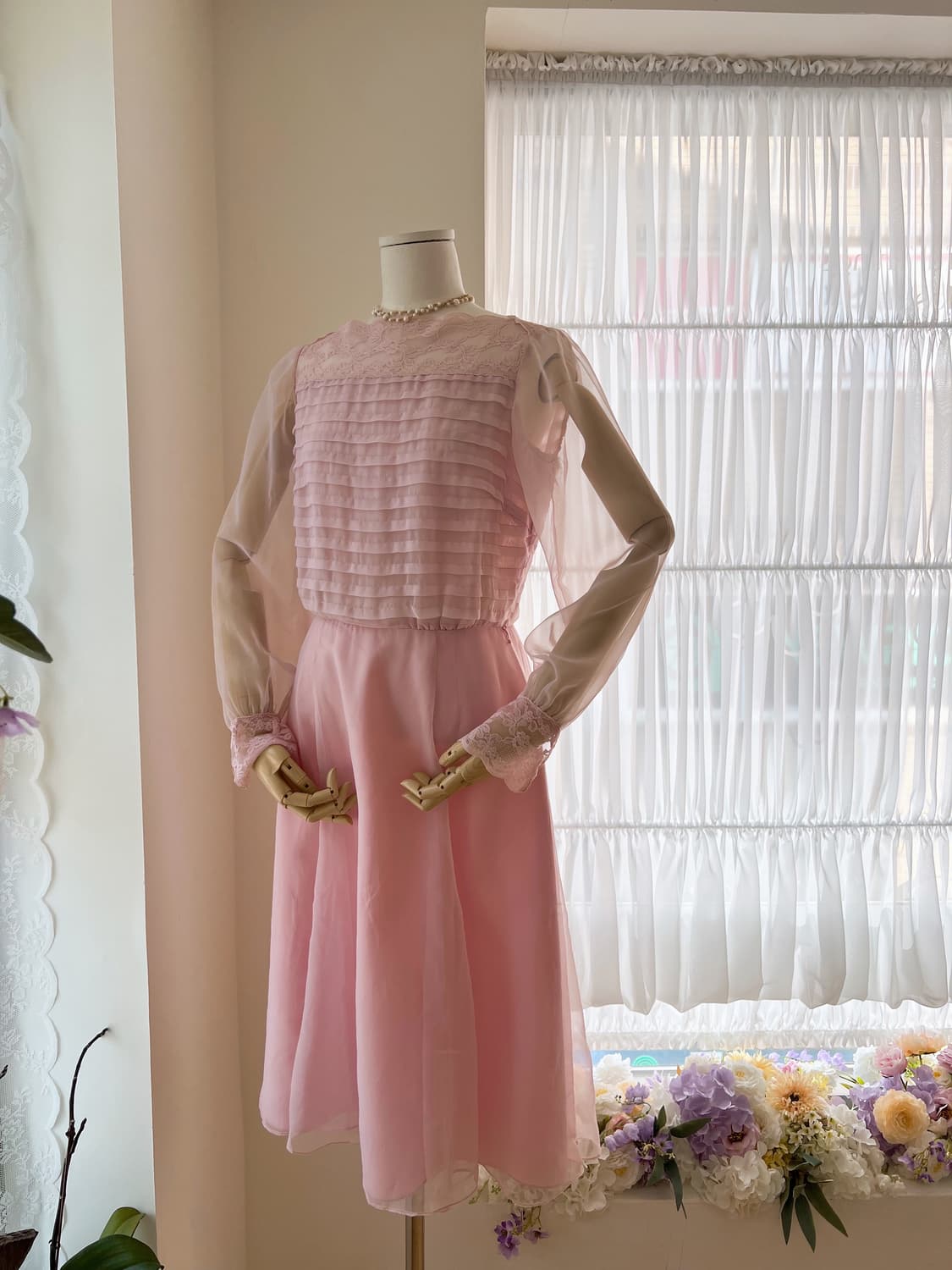 시스루 레이스 넥 쉬폰 플리츠 원피스 상품이미지2