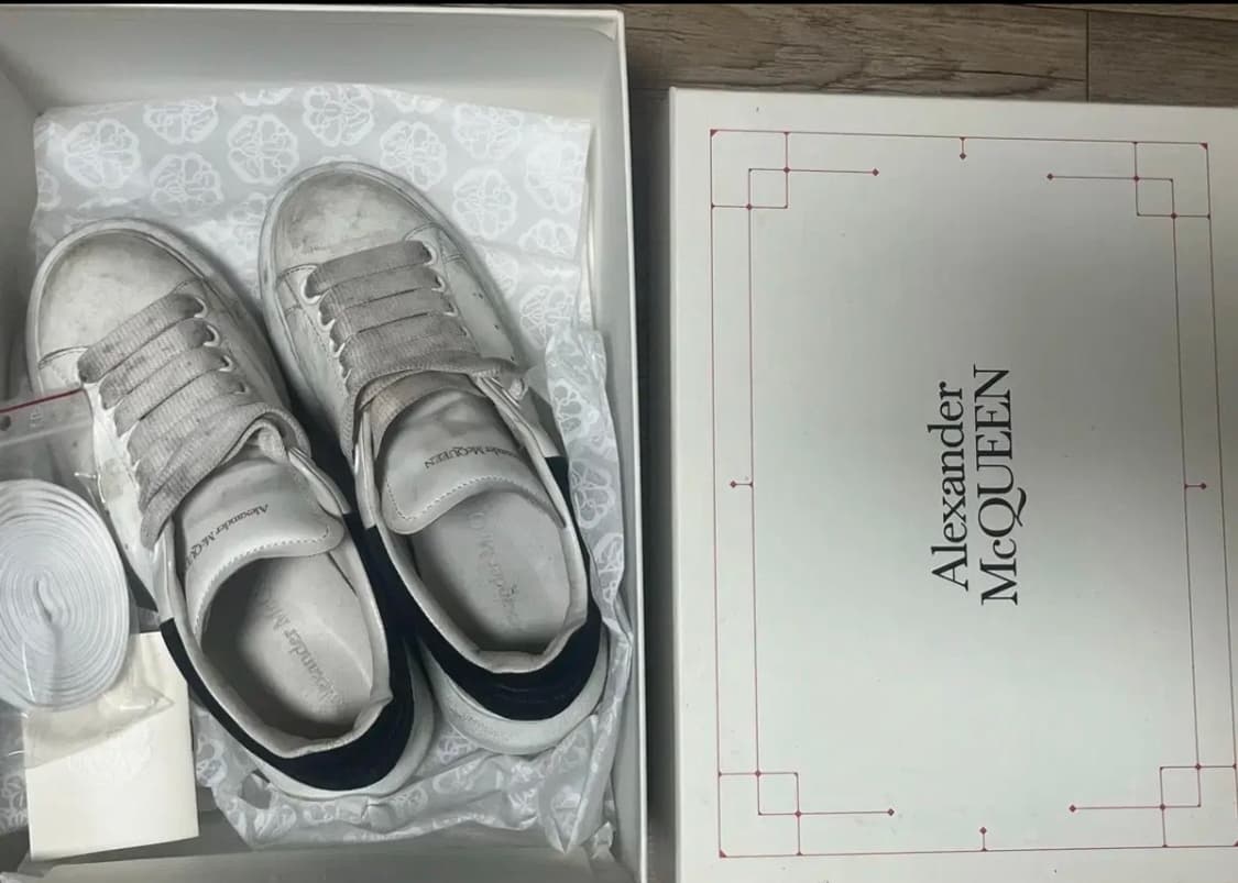 맥퀸 오버솔 스니커즈 35.5 상품이미지2