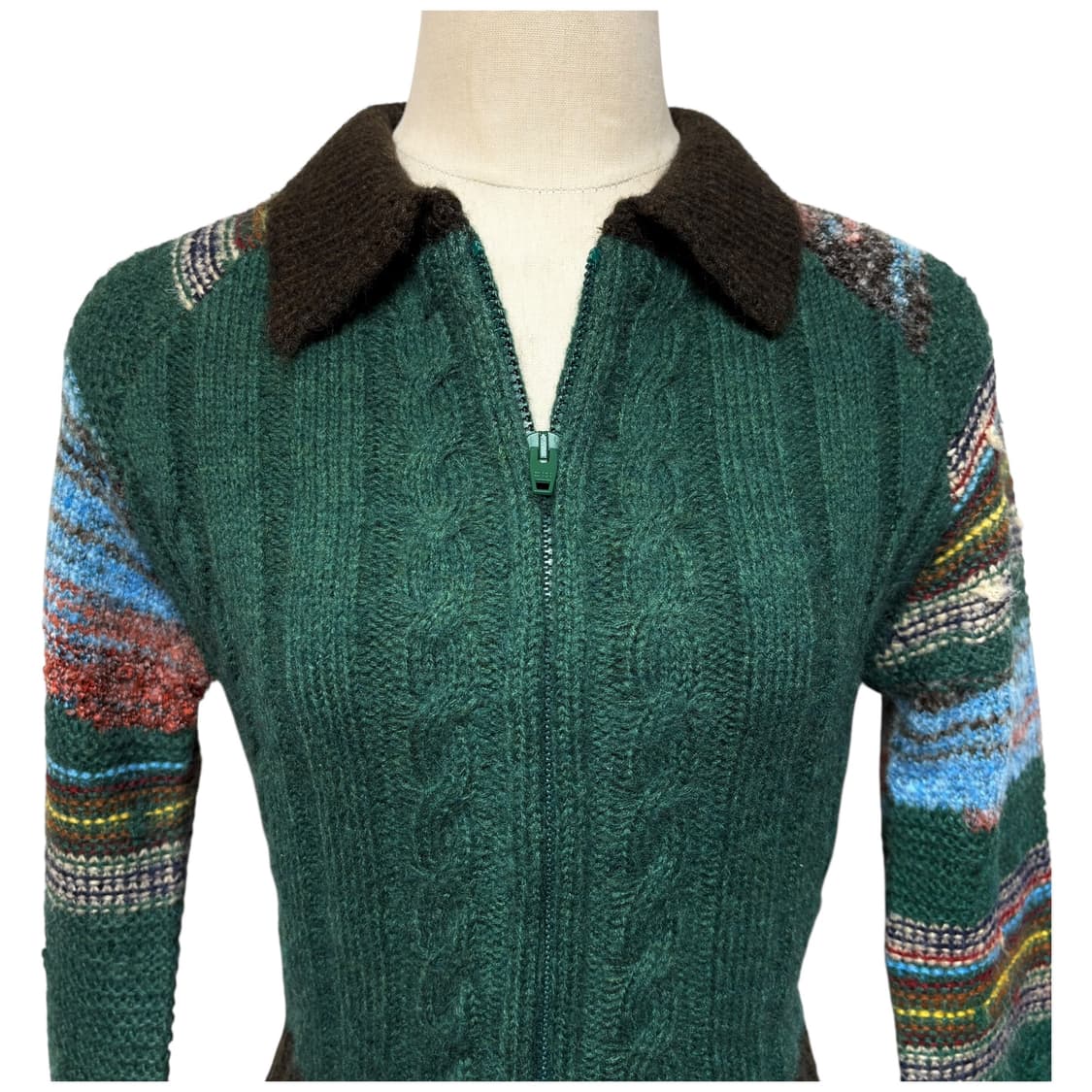 3669 그린 에스닉 패턴 크롭 꽈베기 니트집업 상품이미지2