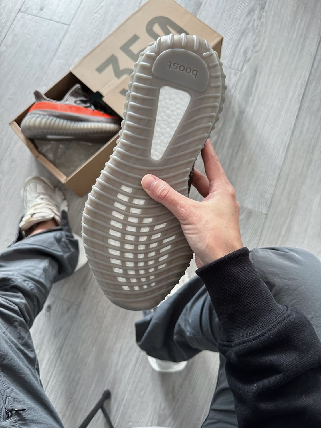 [275]아디다스 이지부스트 350V2 벨루가 리플렉티브 상품이미지5