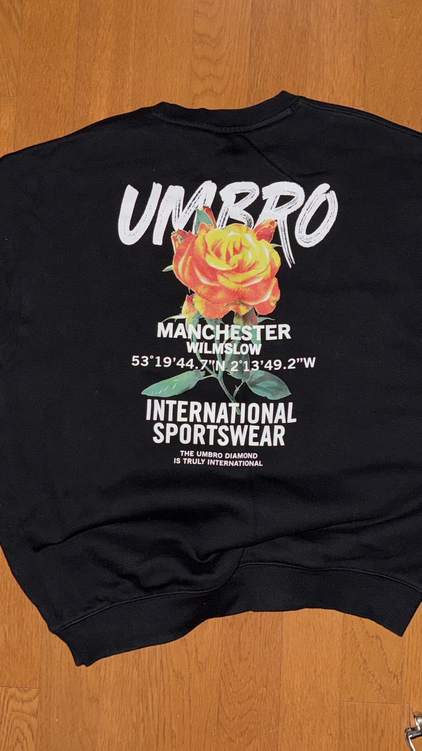 엄브로 맨투맨 상품이미지2