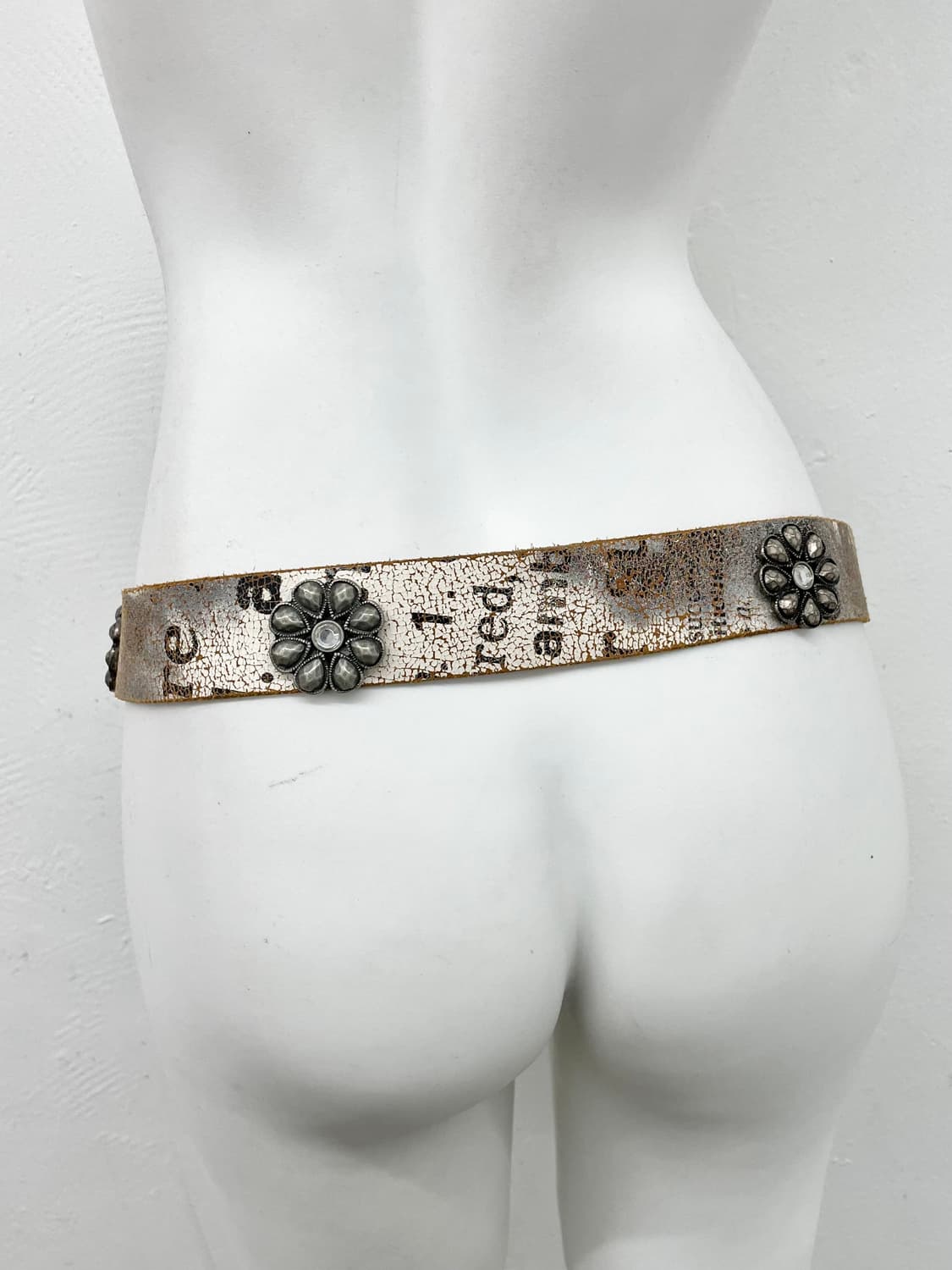 리얼레더 오리엔탈 스터드 버클 벨트 상품이미지4