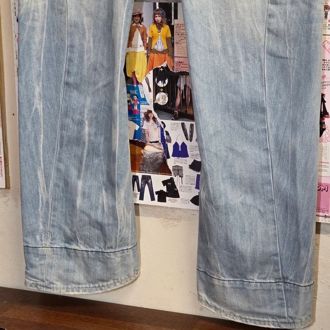 에비수 포켓 프린팅 연청 워싱 데님 팬츠 상품이미지8