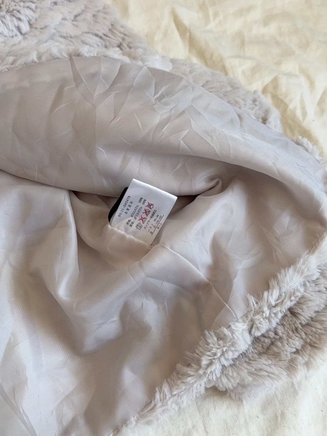 뮤트 히메갸루 러블리 크롭 퍼 케이프 상품이미지4