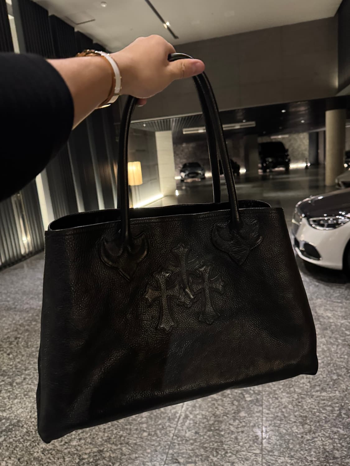 크롬하츠 트리플크로스 레더패치 토트백 상품이미지1