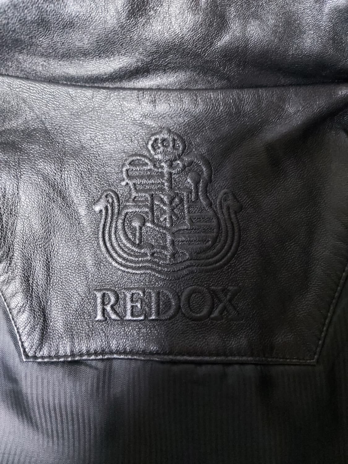 레드옥스 REDOX 남성 양가죽 자켓(100)오버핏

 상품이미지7