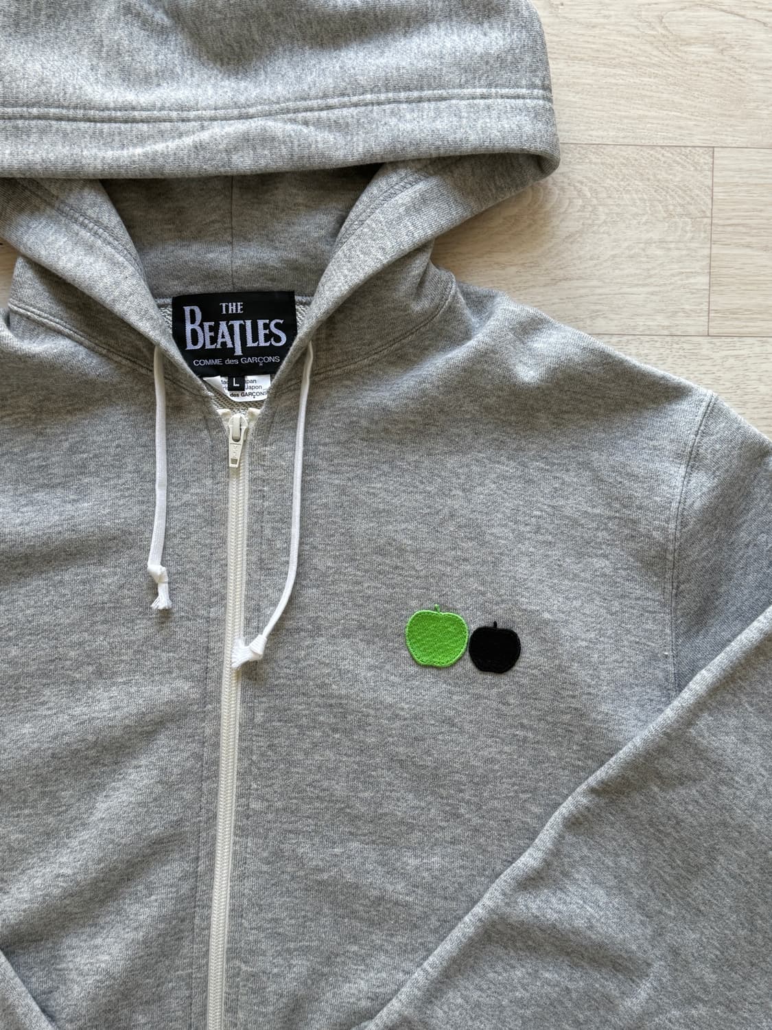 꼼데가르송 x 비틀즈 후드집업 - L size(100) 상품이미지1