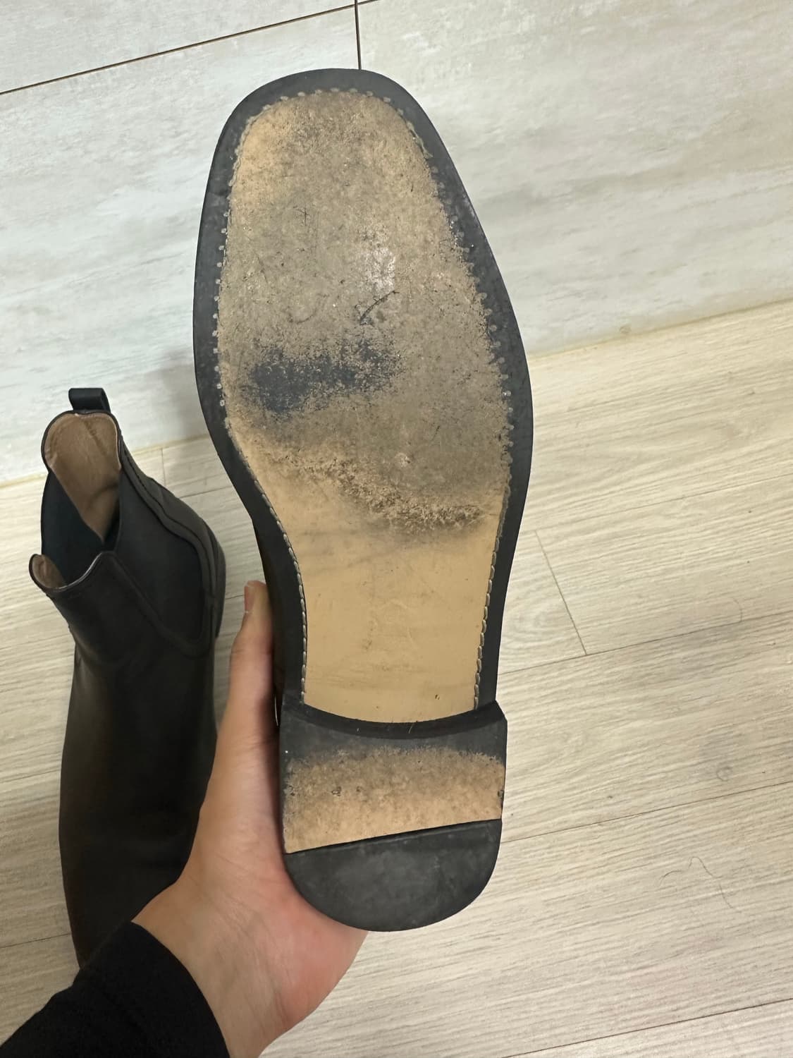 Vero cudio 통창 스퀘어 토 블랙 첼시 가죽 부츠 상품이미지7