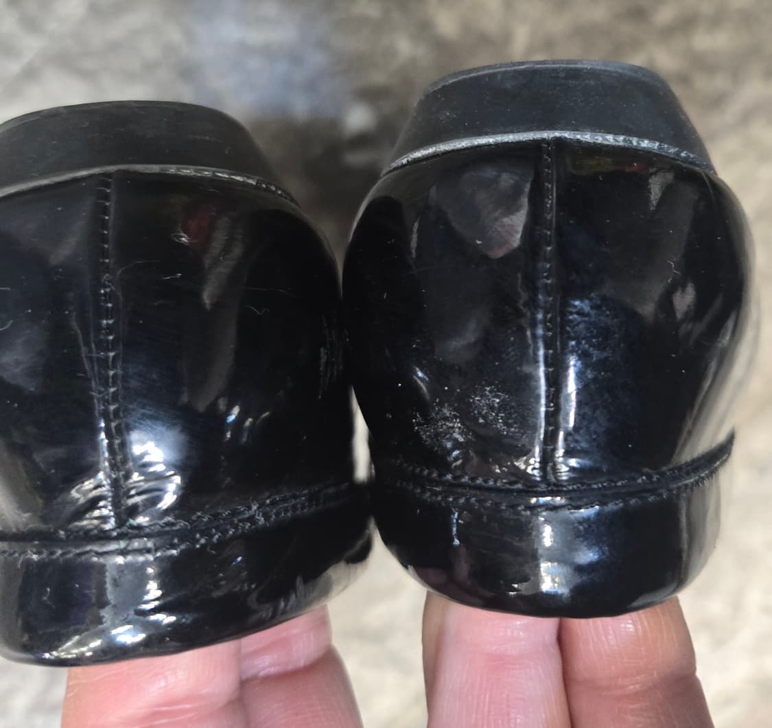 페라가모 블랙 페이턴트 로퍼 여성용 애나멜 상품이미지5