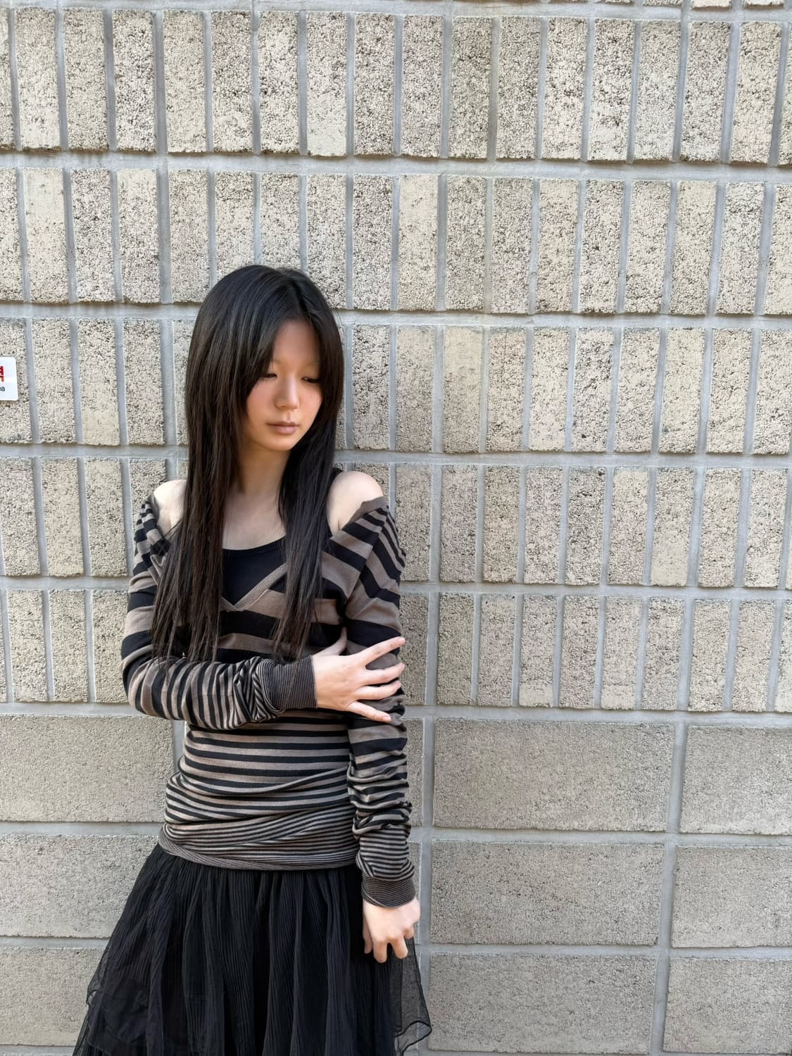 띠어리 스트라이프 오프숄더 롱 슬리브 상품이미지9