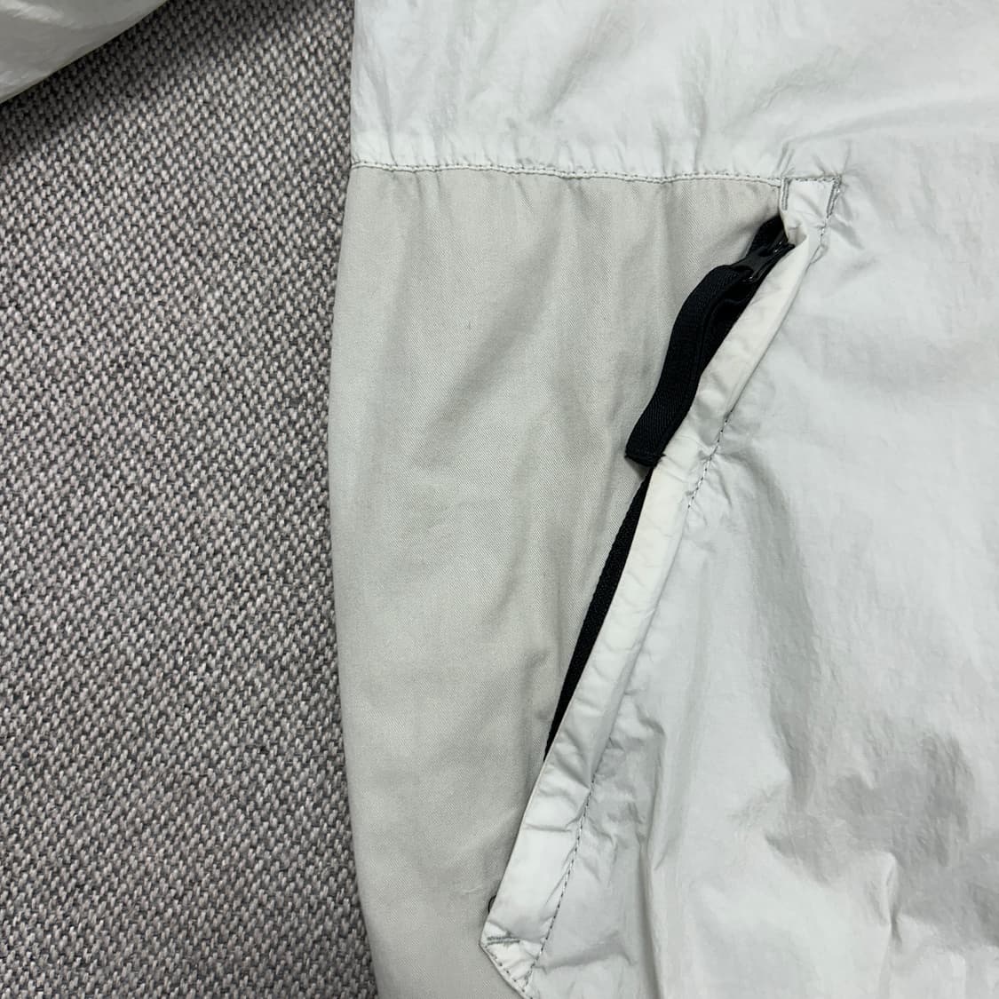 스톤아일랜드 가먼트다이 크링클랩스 후드자켓(M) 상품이미지4