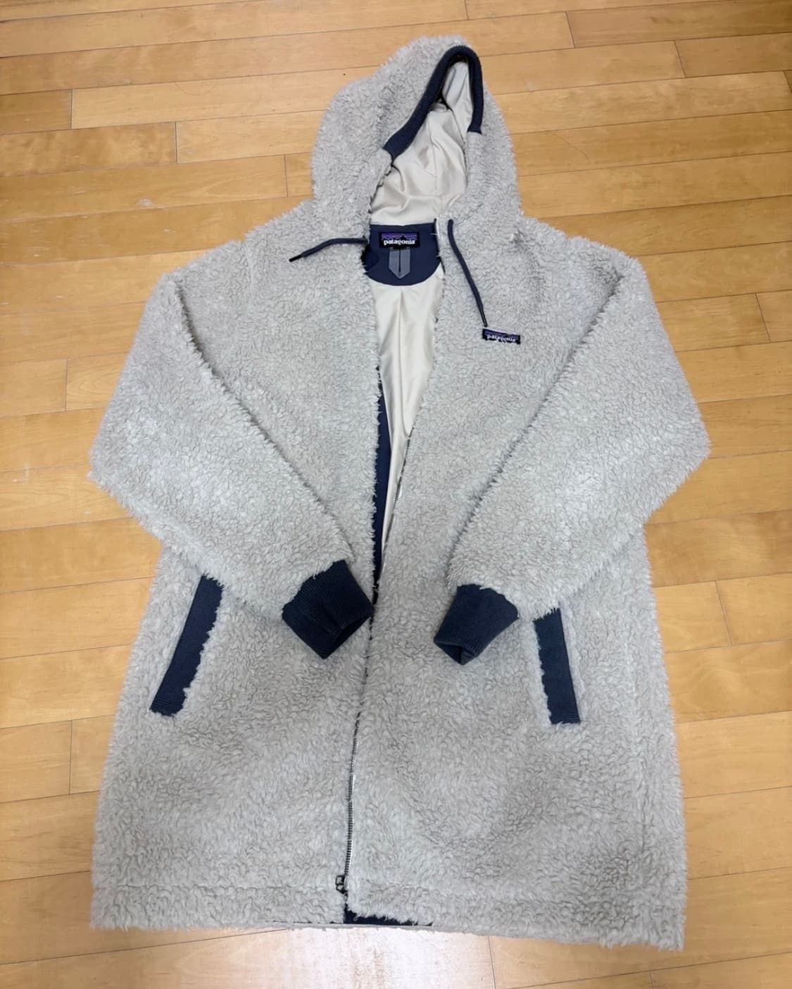 파타고니아 후드 롱 플리스 상품이미지1