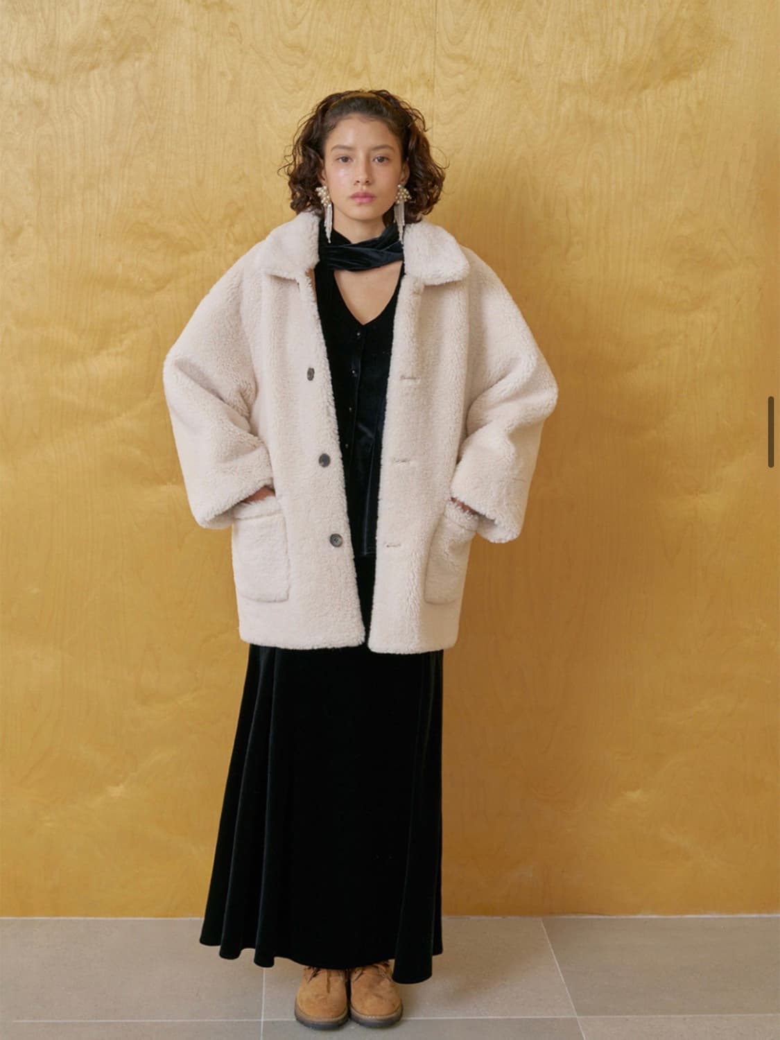 위드아웃썸머 퍼지 리버시블 무스탕 상품이미지3