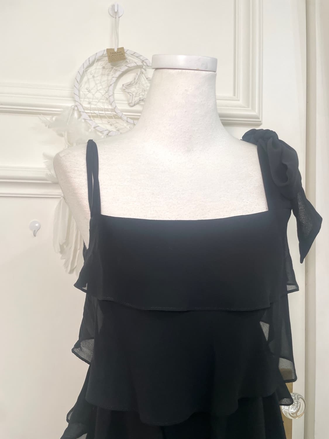 black ruffle one-shoulder bow opc 상품이미지6