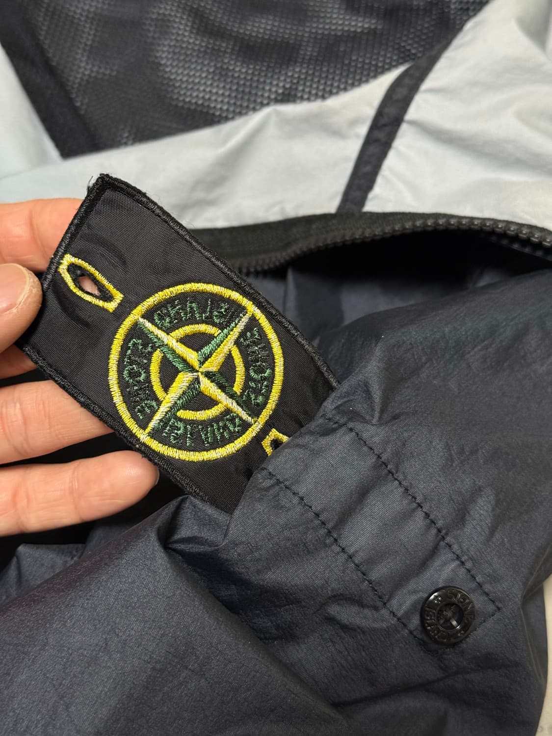 스톤아일랜드 멤브라나 바람막이 S [정품] 상품이미지4