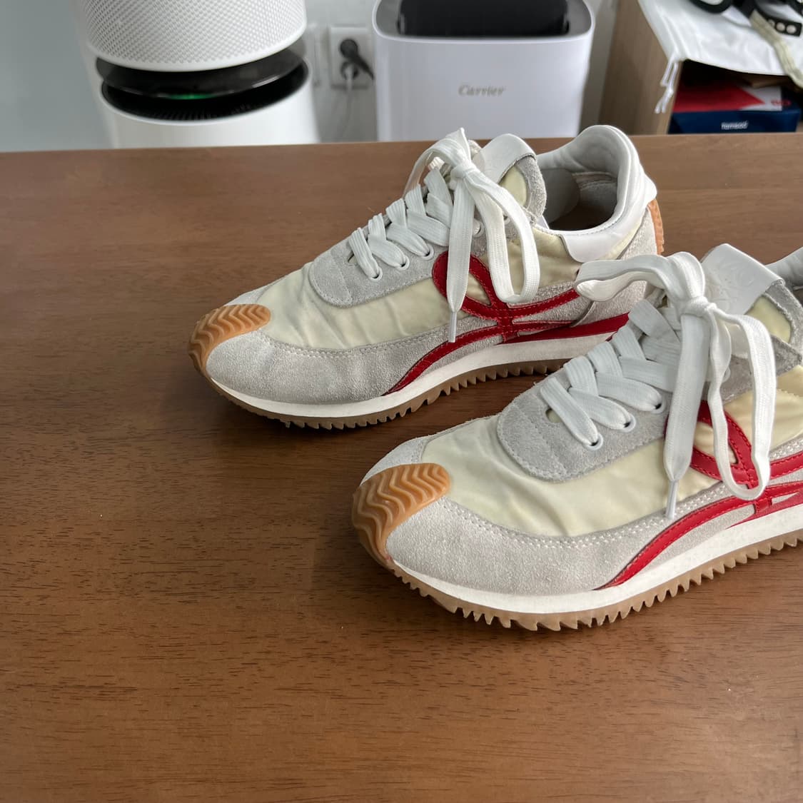 로에베 발레 러너 스니커즈 37 상품이미지2