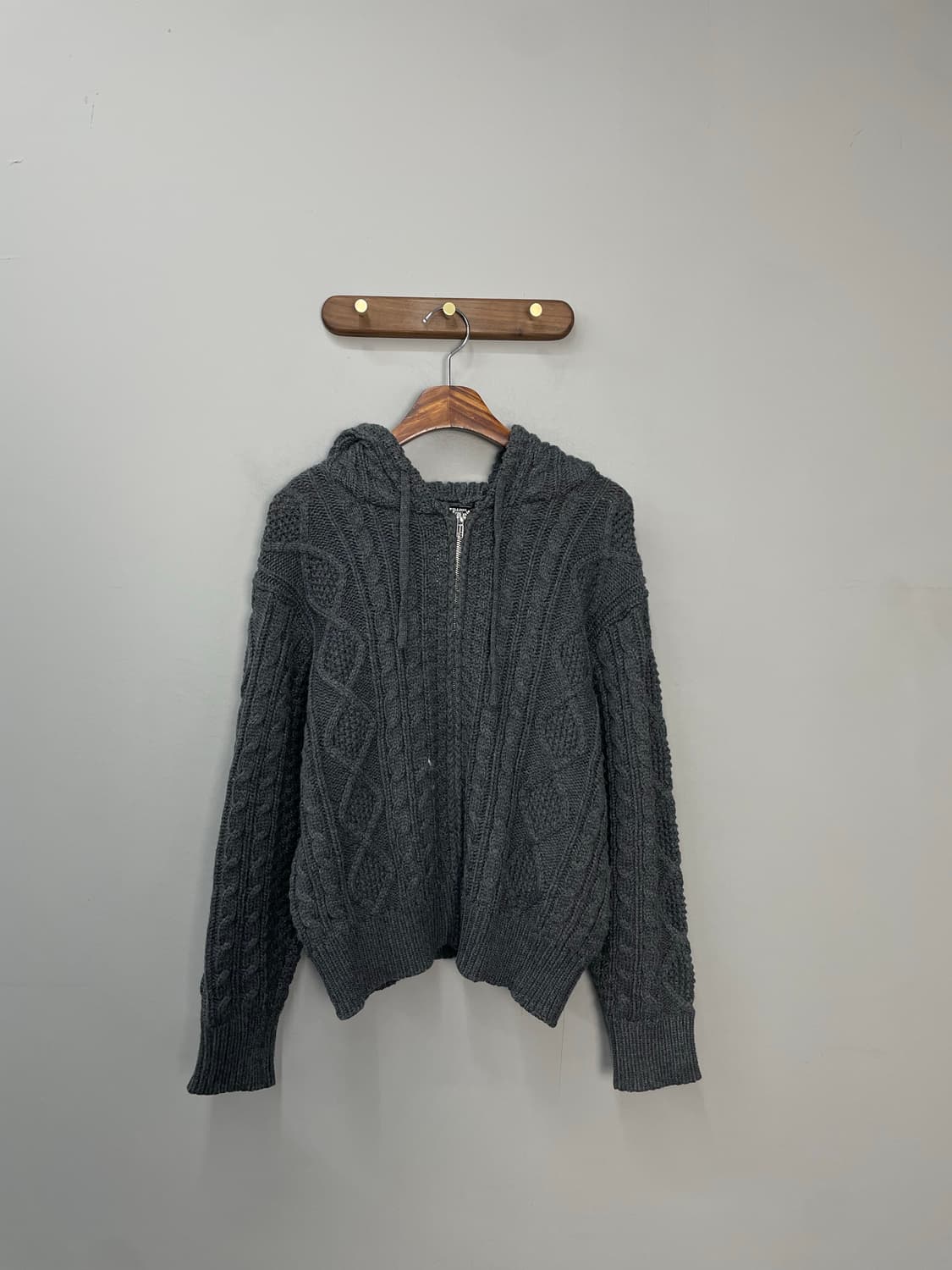 트릴리온 워셔블 아란 케이블 후드집업 니트 H1000 상품이미지2