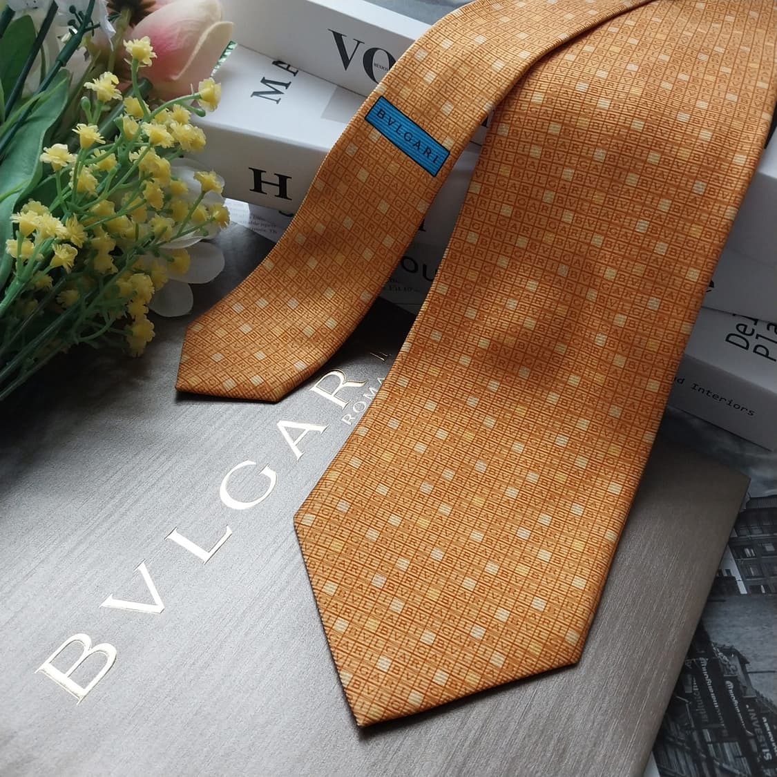불가리 실크 로고 올오버 패턴 넥타이 9.6cm A+등급 K1011
 상품이미지3