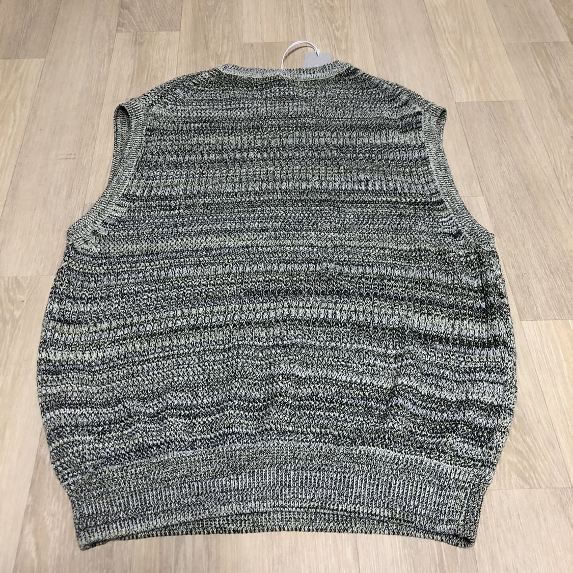 (L) 새상품 언어펙티드 UNAFFECTED 니트 베스트 라임 상품이미지9