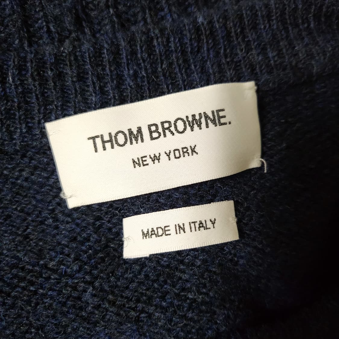 [정품] 4 / 톰브라운 사선완장 셰틀랜드 니트 상품이미지4