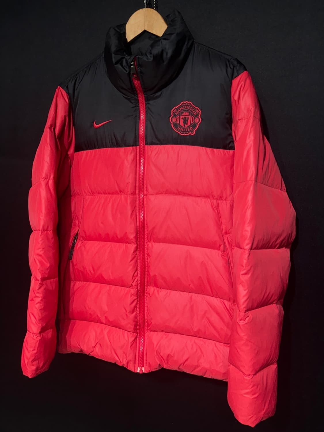 나이키 맨체스터 유나이티드 다운 패딩 상품이미지2