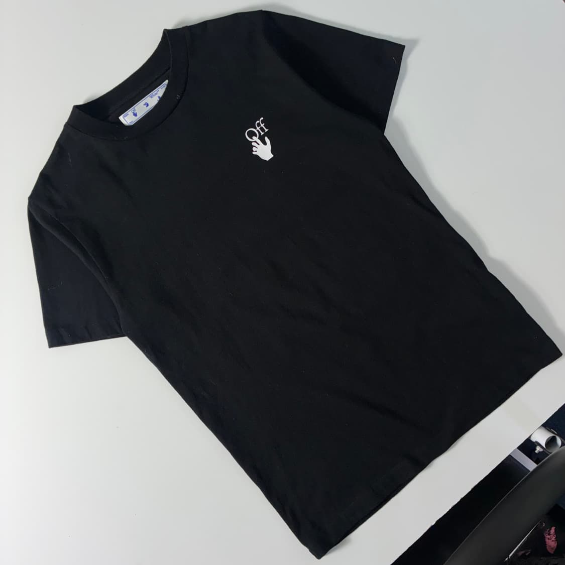 Offwhite  오프화이트 컷히어 애로우 블랙 맨투맨  상품이미지4